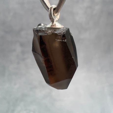 【ガウリシャンカール産】天然ヒマラヤスモーキークォーツ バチカン付きペンダントトップ③/Gaurishankar Himalayan Smoky Silver925 pendant top