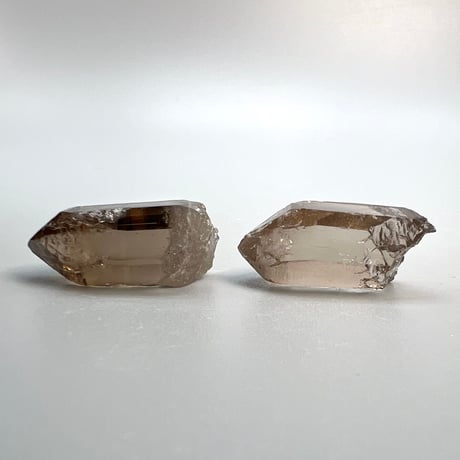 【ガウリシャンカール産】天然ヒマラヤスモーキークォーツポイントセット①/GauriShankar Himalayan Smoky Quartz Point Set