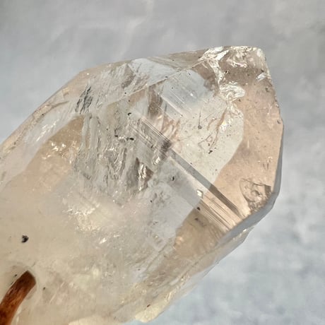 【カイラス産】天然ヒマラヤ水晶革紐付きペンダント/Kailash Himalayan Quartz Pendant
