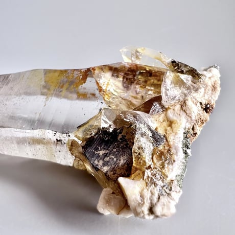 【ガネッシュヒマール産】天然ヒマラヤ水晶ポイント/Ganesh Himal Himalayan Quartz Point