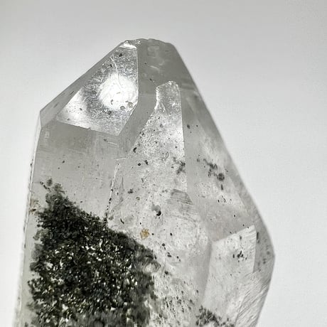 【マナスル産】クローライトイン天然ヒマラヤ水晶ポイント/Manaslu Chlorite in Himalayan Quartz Point