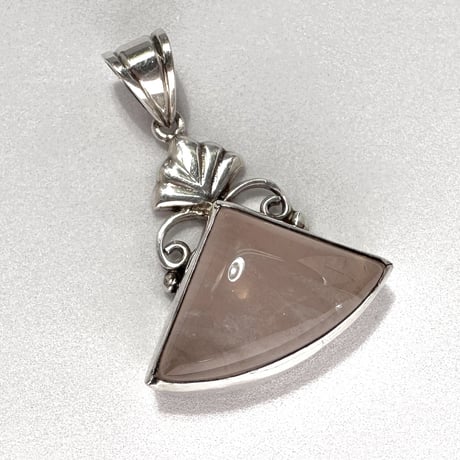 ブラジル産ローズクォーツペンダントトップ (シルバー925)/Rosequartz Pendant Top