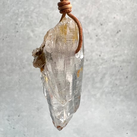 【ガネッシュヒマール産】リモナイトイン天然ヒマラヤ水晶ペンダント①/Ganesh Himal Limonite in Natural Pendant
