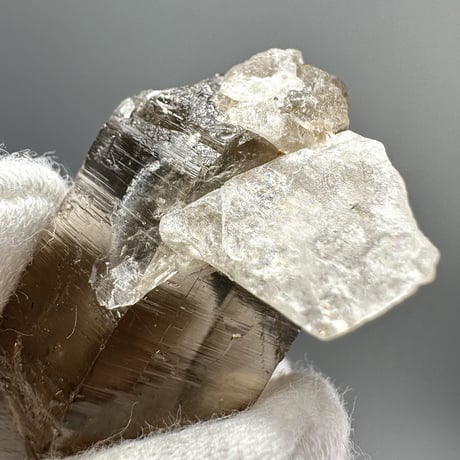 ガウリシャンカール産天然ヒマラヤスモーキークォーツポイント/GauriShankar Himalayan Smoky Quartz