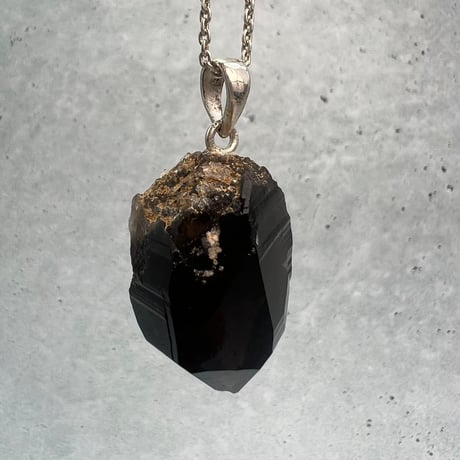 【ガウリシャンカール産】天然ヒマラヤスモーキークォーツ バチカン付きペンダントトップ/Gaurishankar HimalayanSmoky Silver925 pendant top