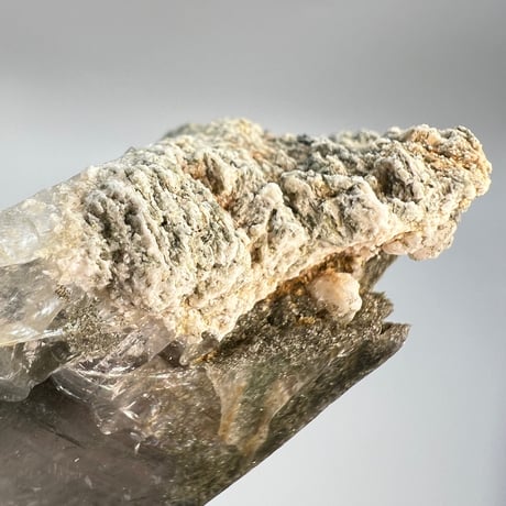 大特価【ガネッシュヒマール産】クローライトイン天然ヒマラヤ水晶❽/Ganesh Himal Chlorite in Himalayan Quartz