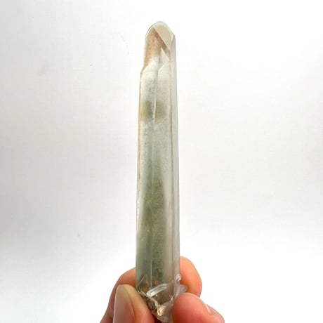 マダガスカル産クローライトインクォーツ/Madagascar Chlorite in Quartz