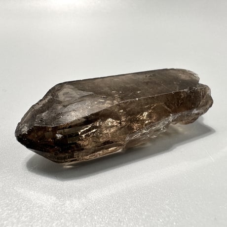 ガウリシャンカール産天然ヒマラヤスモーキークォーツポイント/GauriShankar Himalayan Smoky Quartz