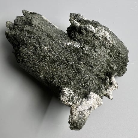 大特価【ガネッシュヒマール産】クローライトイン天然ヒマラヤ水晶/Ganesh Himal Chlorite in Himalayan Quartz