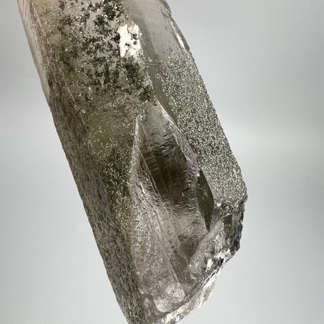 大特価【ガネッシュヒマール産】クローライトイン天然ヒマラヤ水晶/Ganesh Himal Chlorite in Himalayan Quartz