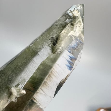【ガネッシュヒマール産】クローライトイン天然ヒマラヤ水晶ポイント/Ganesh Himal Chlorite in Himalayan Quartz Mini Point