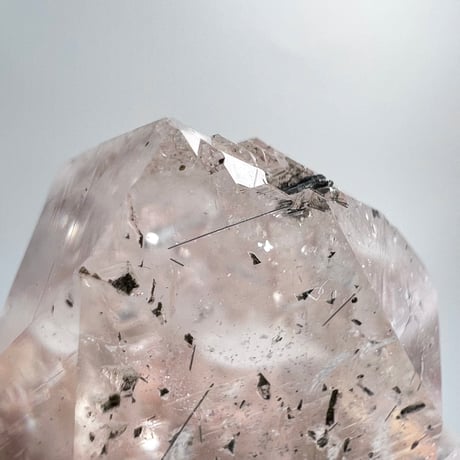ハイクオリティ【ガネッシュヒマール産】天然ヒマラヤ水晶/Ganesh Himal Limonite in Himalayan Quartz
