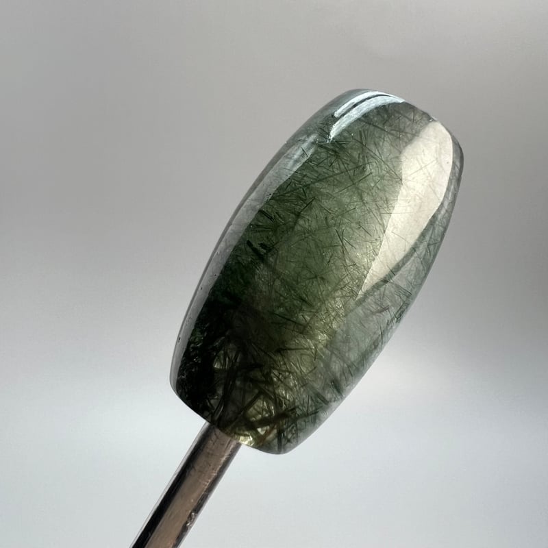 ガネッシュヒマール産】アクチノライト イン天然ヒマラヤ水晶 樽型