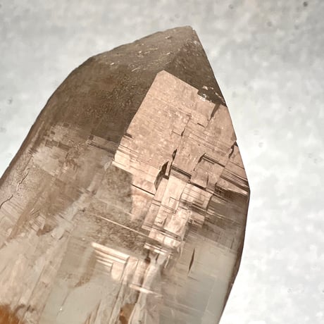 【ガウリシャンカール産】天然ヒマラヤスモーキークォーツポイント⑧/GauriShankar Himalayan Smoky Quartz Point