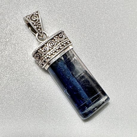 ネパール産ヒマラヤカイヤナイトS/V925ペンダントトップ ⑥ NEPAL Himalayan Kyanite Pendant Top