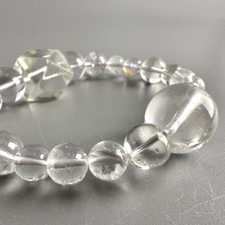 【カイラス産】"手磨き"天然ヒマラヤ水晶 デザインブレスレット/Kailash Himalayan Quartz Design Bracelet