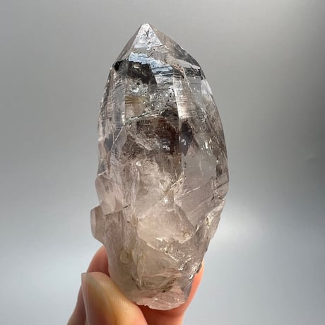 【ガネッシュヒマール産】バイオタイトイン天然ヒマラヤ水晶/Ganesh Himal Himalayan Quartz