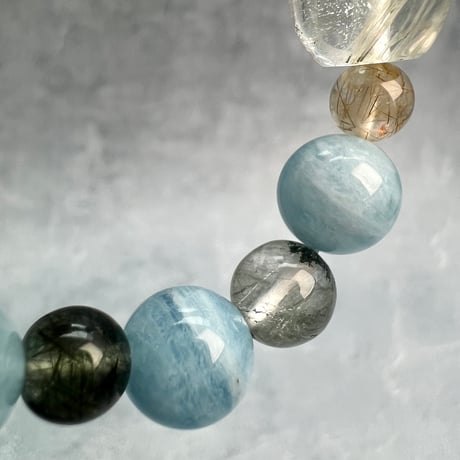【デザインブレスレット】天然アクアマリン+ガネッシュヒマール産クローライトイン天然ヒマラヤ水晶/Aquamarine+Ganeshhimal Chlorite in H.Quartz Bracelet