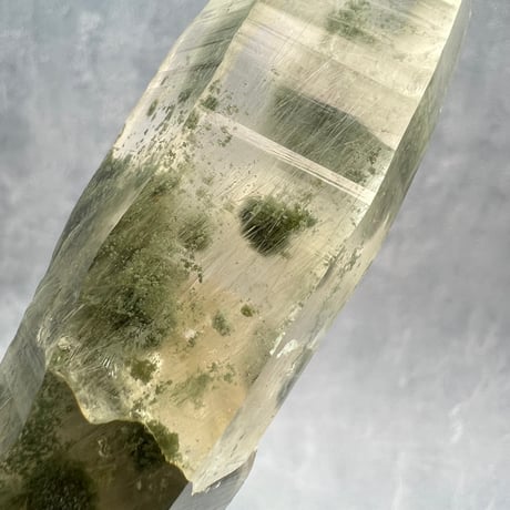 【ガネッシュヒマール産】クローライト&アクチノライトイン天然ヒマラヤ水晶/Ganesh Himal Chlorite&Actinorite in Himalayan Quartz