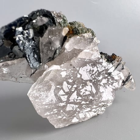 【ガネッシュヒマール産】ヘマタイトイン天然ヒマラヤ水晶/Ganesh Himal hematite in Himalayan Quartz