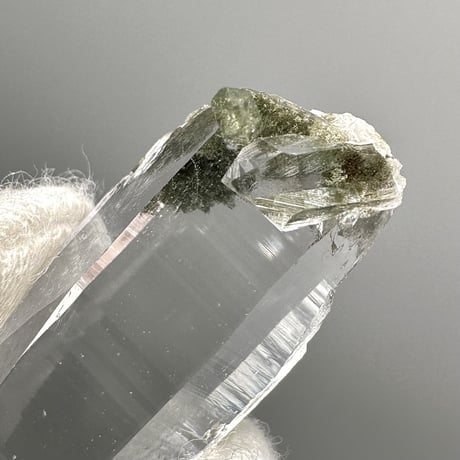 【ガネッシュヒマール産】クローライトイン天然ヒマラヤ水晶ミニポイント/Ganesh Himal Chlorite in Himalayan Quartz Mini Point