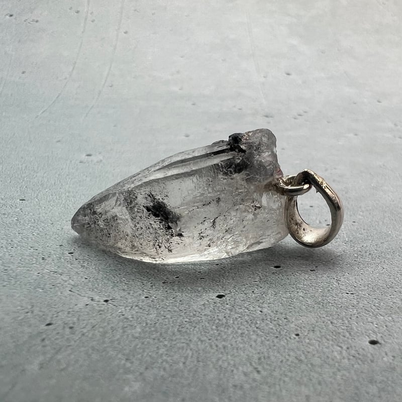 カイラス産】天然ヒマラヤ水晶バチカン付きペンダントトップ⑧/Kailash