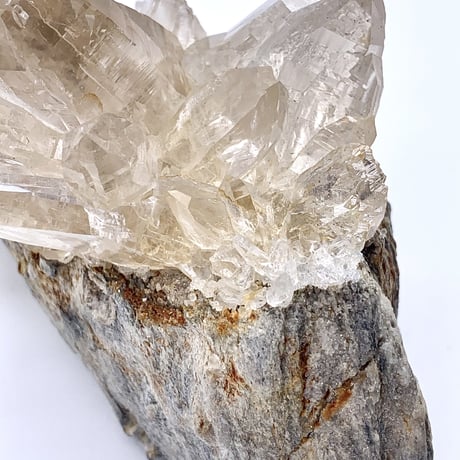 【ガネッシュヒマール産】ガーネットインヒマラヤ水晶クラスター /Ganesh Himal Garnet in Himalayan Quartz
