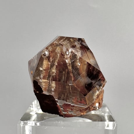 【ガネッシュヒマール産】リモナイトイン天然ヒマラヤ水晶 ミニポイント"XX"/Ganesh Himal Limonite in Himalayan Quartz Mini Point