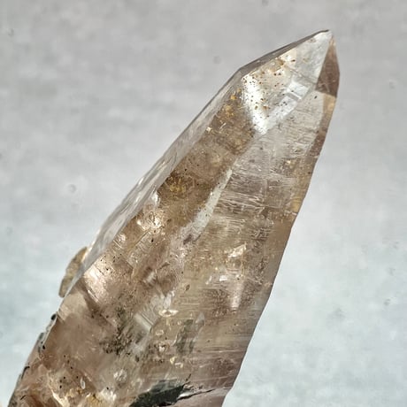 【ガネッシュヒマール産】ヘマタイト イン天然ヒマラヤ水晶/Ganesh Himal Hematite in Himalayan Quartz