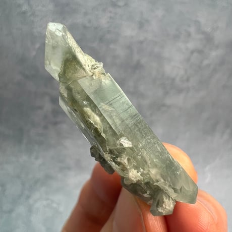 【マナスル産】クローライトイン天然ヒマラヤ水晶⑤/Manaslu Chlorite in Himalayan Quartz