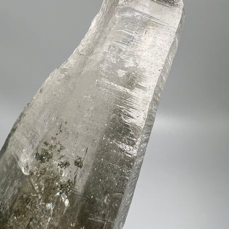 大特価【ガネッシュヒマール産】クローライトイン天然ヒマラヤ水晶/Ganesh Himal Chlorite in Himalayan Quartz