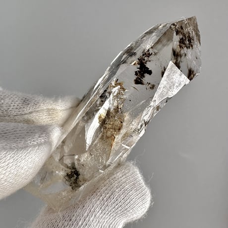 【ガネッシュヒマール産】バイオタイトイン天然ヒマラヤ水晶ミニポイント"GG"/Ganesh Himal Biotite in Himalayan Quartz Mini Point