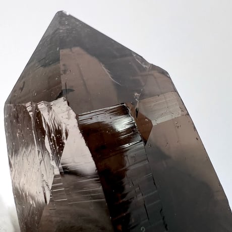 ガウリシャンカール産天然ヒマラヤスモーキークォーツポイント/GauriShankar Himalayan Smoky Quartz