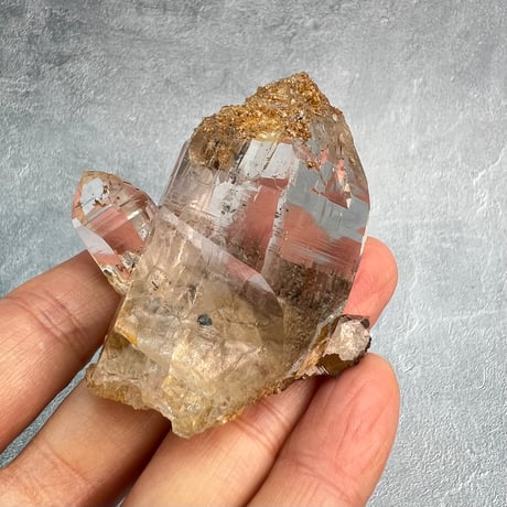ハイクオリティ【ガネッシュヒマール産】天然ヒマラヤ水晶/Ganesh Himal Himalayan Quartz