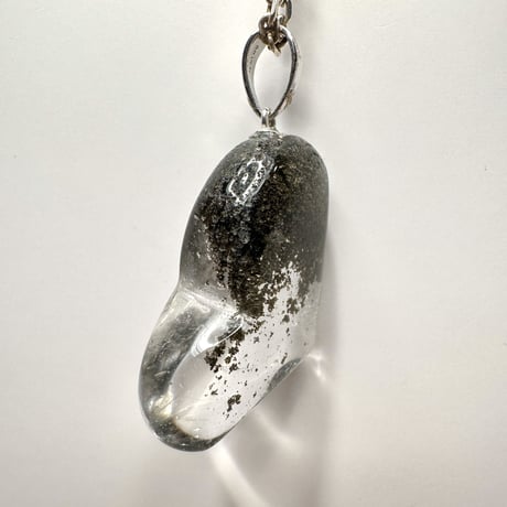 【ガネッシュヒマール産】クローライトイン天然ヒマラヤ水晶ハート型ペンダントトップ/GaneshHimal Chlorite in Himalayan Quartz Heart Pendant Top