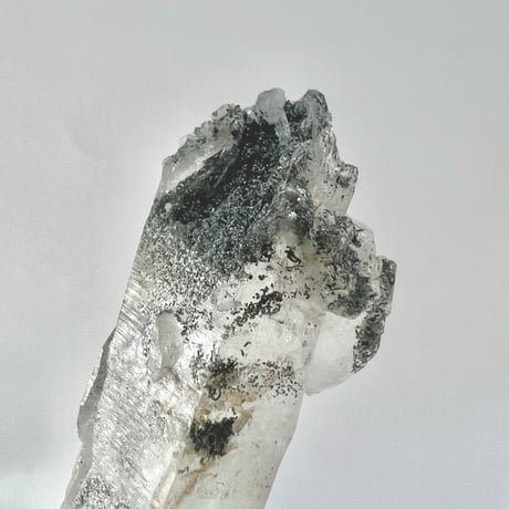 【マナスル産】クローライトイン天然ヒマラヤ水晶ポイント/Manaslu Chlorite in Himalayan Quartz Point