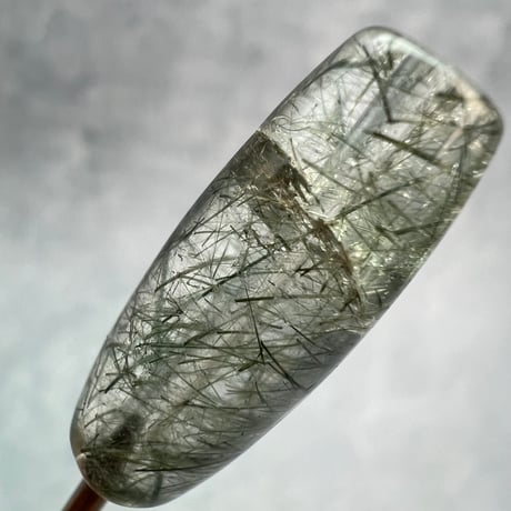 【ガネッシュヒマール産】アクチノライトイン天然ヒマラヤ水晶 樽型ビーズ③/Ganesh Himal Actinolite in Himalayan Quartz barrel beads