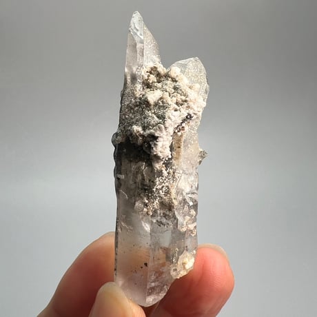 大特価【ガネッシュヒマール産】クローライトイン天然ヒマラヤ水晶⑫/Ganesh Himal Chlorite in Himalayan Quartz