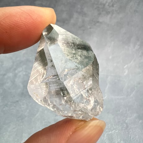 ハイクオリティ【ガネッシュヒマール産】クローライト イン天然ヒマラヤ水晶/Ganesh Himal Chlorite in Himalayan Quartz