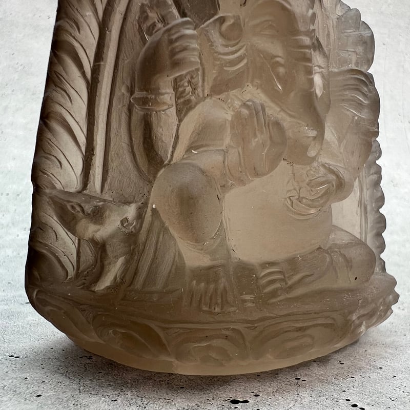 ガウリシャンカール産ガネーシャカービング ガウリシャンカール産】天然ヒマラヤスモーキークォーツ 