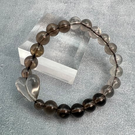 【ガウリシャンカール産】天然ヒマラヤスモーキークォーツ"ハート"デザインブレスレット①/GauriShankar Himalayan Smoky Quartz "Heart" Bracelet