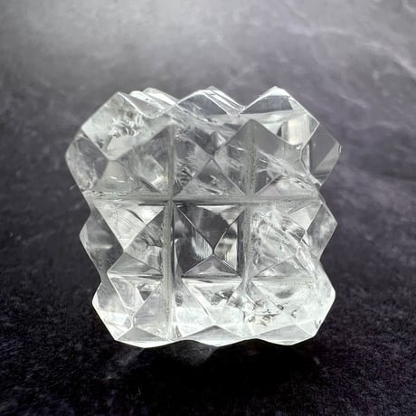 【マニハール産】 天然ヒマラヤ水晶"ピラミッドキューブ"④/Manihar Himalayan Quartz "Pyramid Cube"