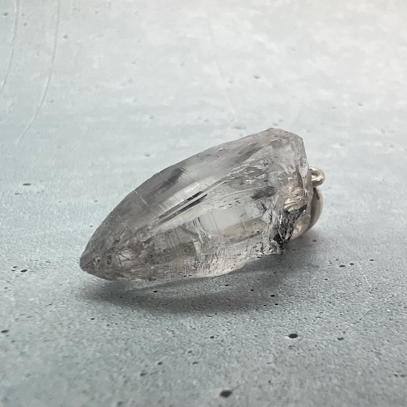 カイラス産】天然ヒマラヤ水晶バチカン付きペンダントトップ⑧/Kailash