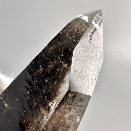 【ガネッシュヒマール産】クローライトイン天然ヒマラヤ水晶ミニポイント"YY"/Ganesh Himal Chlorite in Himalayan Quartz mini Point