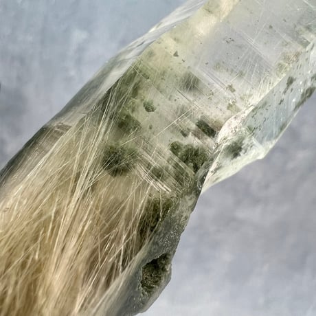 【ガネッシュヒマール産】クローライト&アクチノライトイン天然ヒマラヤ水晶/Ganesh Himal Chlorite&Actinorite in Himalayan Quartz