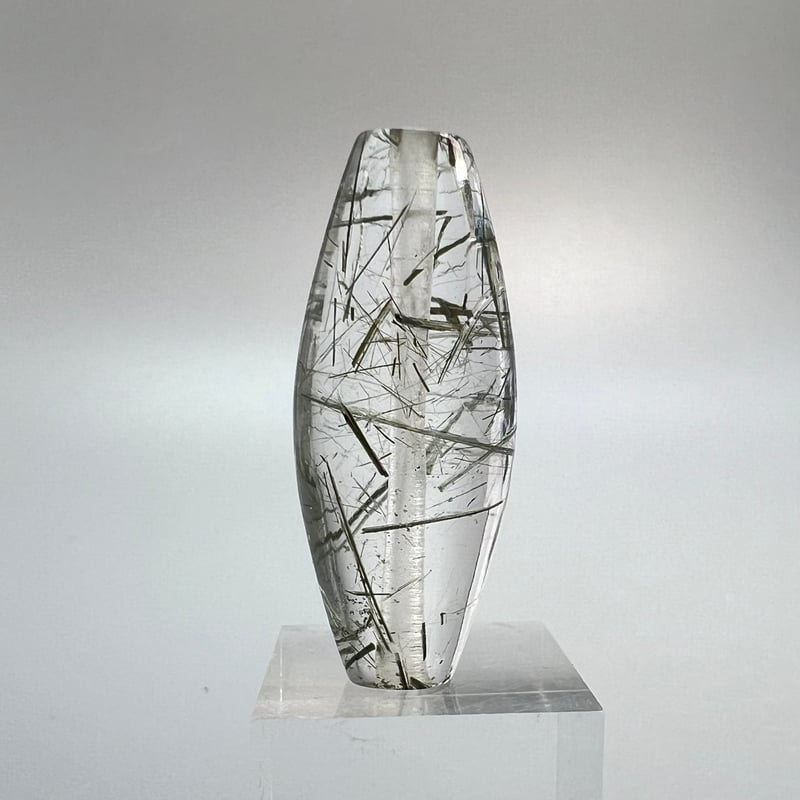 ガネッシュヒマール産】アクチノライトイン天然ヒマラヤ水晶 樽型