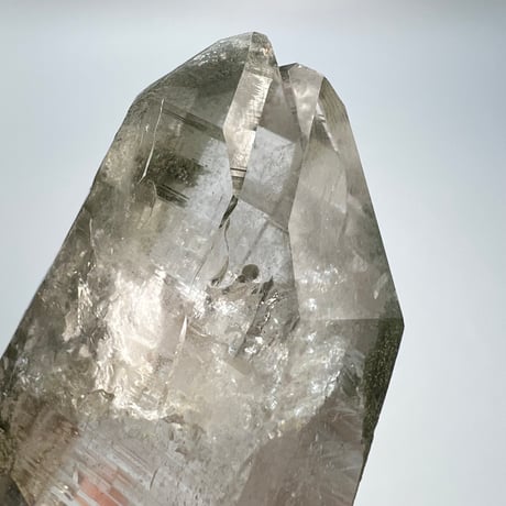 大特価【ガネッシュヒマール産】クローライトイン天然ヒマラヤ水晶/Ganesh Himal Chlorite in Himalayan Quartz