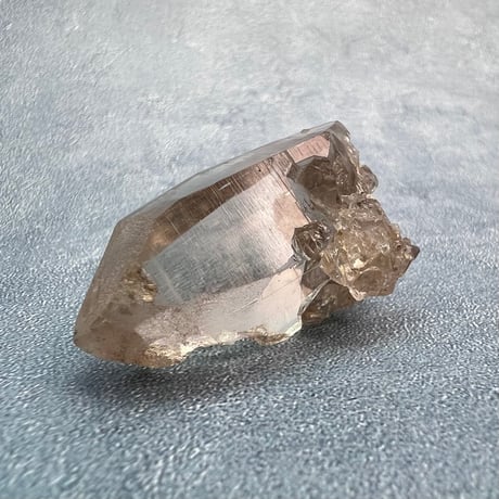 【ガウリシャンカール産】天然ヒマラヤスモーキークォーツ/GauriShankar Himalayan Smoky Quartz