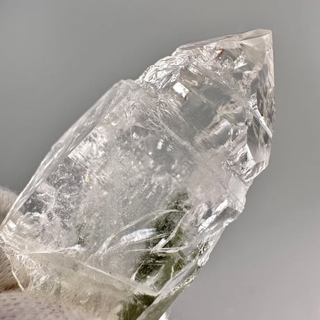 【ガネッシュヒマール産】クローライトイン天然ヒマラヤ水晶ミニポイント"RR" Ganesh Himal Chlorite in Himalayan Quartz Mini Point