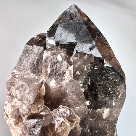 ガウリシャンカール産天然ヒマラヤ水晶クラスター/GauriShankar Himalayan Smoky Quartz Cluster
